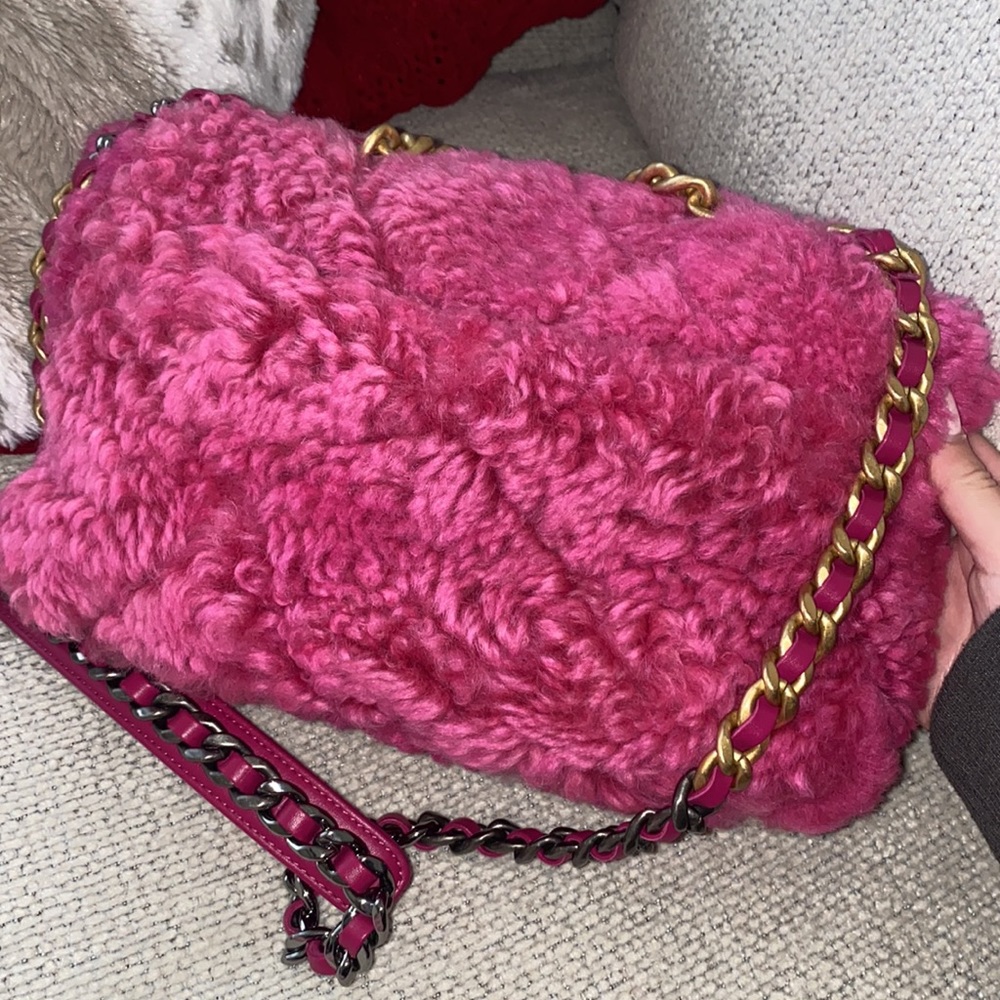 Chanel 19 Flap Bag Sherling Medium Pink - Picture 6 of 8